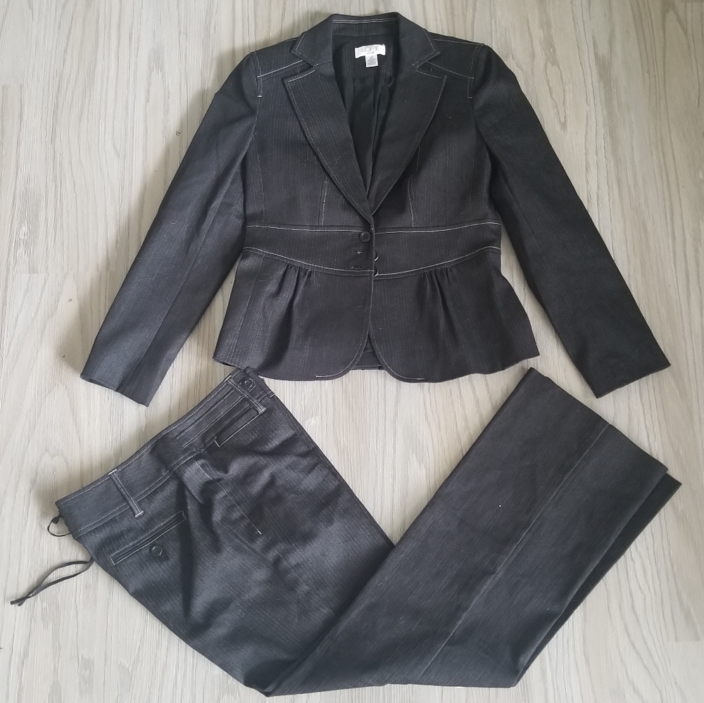 LOFT BY ANN TAYLOR SUIT